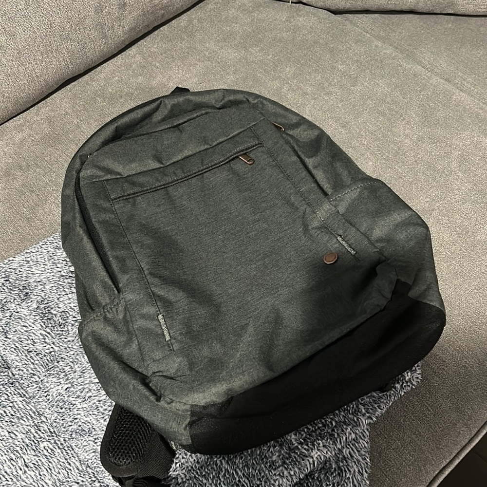 Case Logic laptop backpack. Never even used backpack/laptop bag.